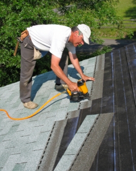 Dach-renovieren-mit-Koepfchen