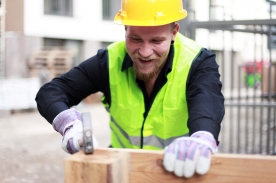 Die-richtige-Arbeitskleidung-fuer-Heimwerker-aussuchen