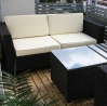 Mit-stylishen-Lounge-Moebeln-Terrasse-und-Garten-verschoenern